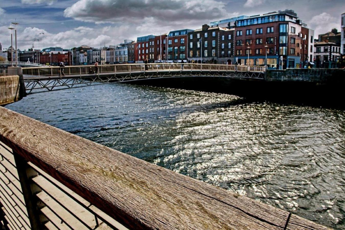 Wellington Temple Bar Hotell Dublin Exteriör bild